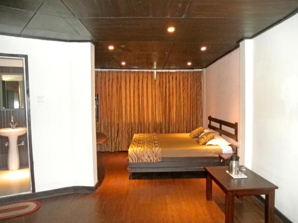 The Corner Hotel Нейнитал Стая снимка